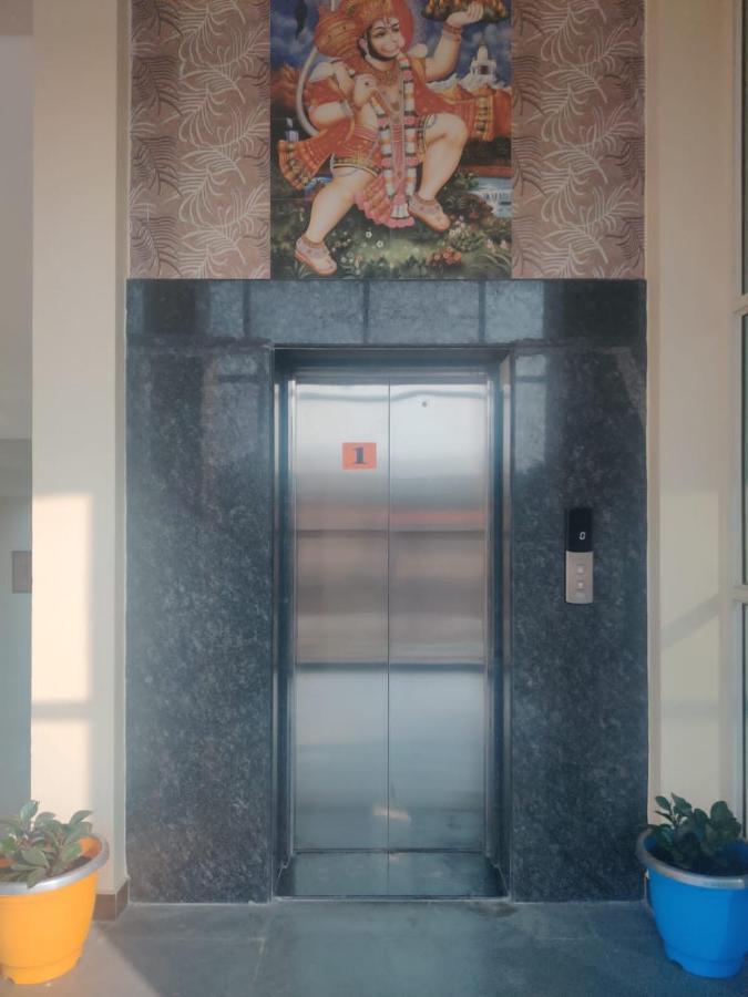 Hotel Hariram Tower Wardha Esterno foto