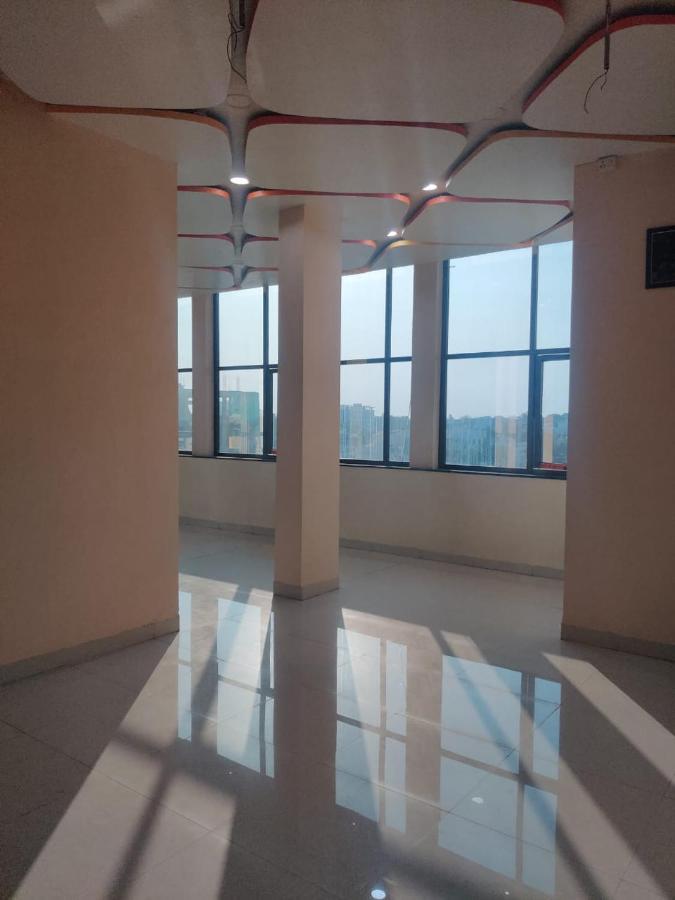 Hotel Hariram Tower Wardha Esterno foto
