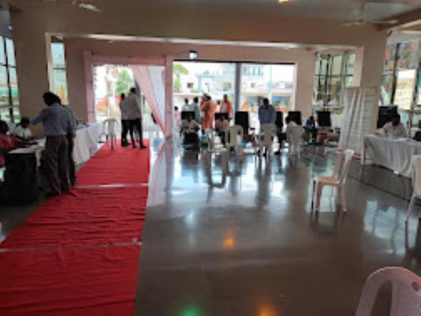 Hotel Hariram Tower Wardha Esterno foto