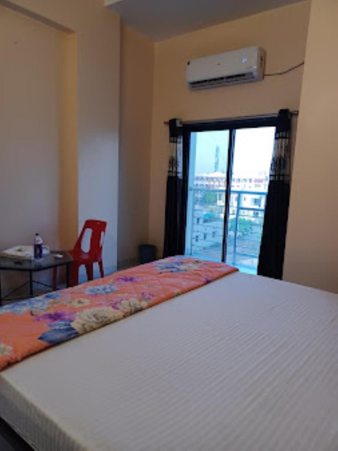 Hotel Hariram Tower Wardha Esterno foto